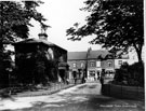 Hillsborough Park, Penistone Road entrance lodge