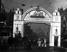 View: s03313 Royal visit of King Edward VII and Queen Alexandra. Decorative arch on Lady's Bridge