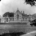 Sheffield Training College for Teachers, Collegiate Crescent. Originally Collegiate School, became Royal Grammar School in 1880s. In 1906 converted to Sheffield Training College for Teachers. Also used as Third Northern General Hospital.