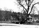 Bridge and drinking fountain shelter, Endcliffe Park