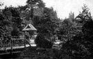 Bridge and drinking fountain shelter, Endcliffe Park