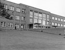 View: t04522 Hallamshire Hospital Out Patients Department from Beech Hill Road