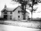 Derelict Hawkes Farm, Shiregreen Lane