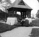 Drinking fountain and shelter in Endcliffe Park