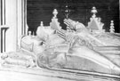 Effigy of George, 4th Earl of Shrewsbury and his 2 Countesses, Cathedral SS Peter and Paul