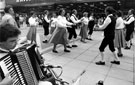 View: s29033 Bochum Folk Dancers performing on The Moor