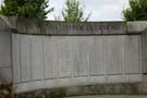 View: a01017 Memorial to the dead of World War One, City Road Cemetery