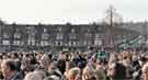 View: a04725 Crowd at the United States Air Force (USAF) flypast over Endcliffe Park commemorating the 75th anniversary of the Flying Fortress (Mi Amigo) crash