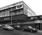 View: s42963 University House, Students' Union building, University of Sheffield, Western Bank as seen from Glossop Road