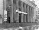 View: s44729 Entrance to City Hall, Barkers Pool