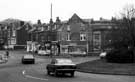 View: t06735 Hunter's Bar, Ecclesall Road, Junction Road (left), No 669, Yorkshire Bank (right)