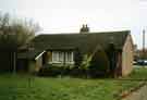 View: t09341 Bungalows at the south end of Fox Hill Crescent