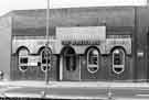 View: t09525 The Whetstone public house (latterly The Moorfoot Tavern public house), No.10 Cumberland Street at the junction with South Lane