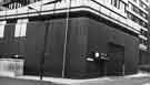 View: t09556 Pig and Whistle public house, Leopold Street showing junction with (right) Orchard Lane 