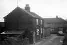 Unidentified cottages possibly in the Wadsley area