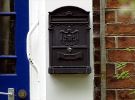 View: a05639 Ornate letterbox at No 5, Hanover Square