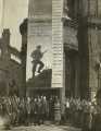 Lord Mayor, Councillor Samuel Hartley Marshall JP altering the target indicator for 'Salute the Soldier Week' outside 'The Star' offices, Kemsley House, High Street