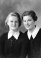 View: u11906 Hilda Mary Hirst and and Ellen Beatrice Hirst